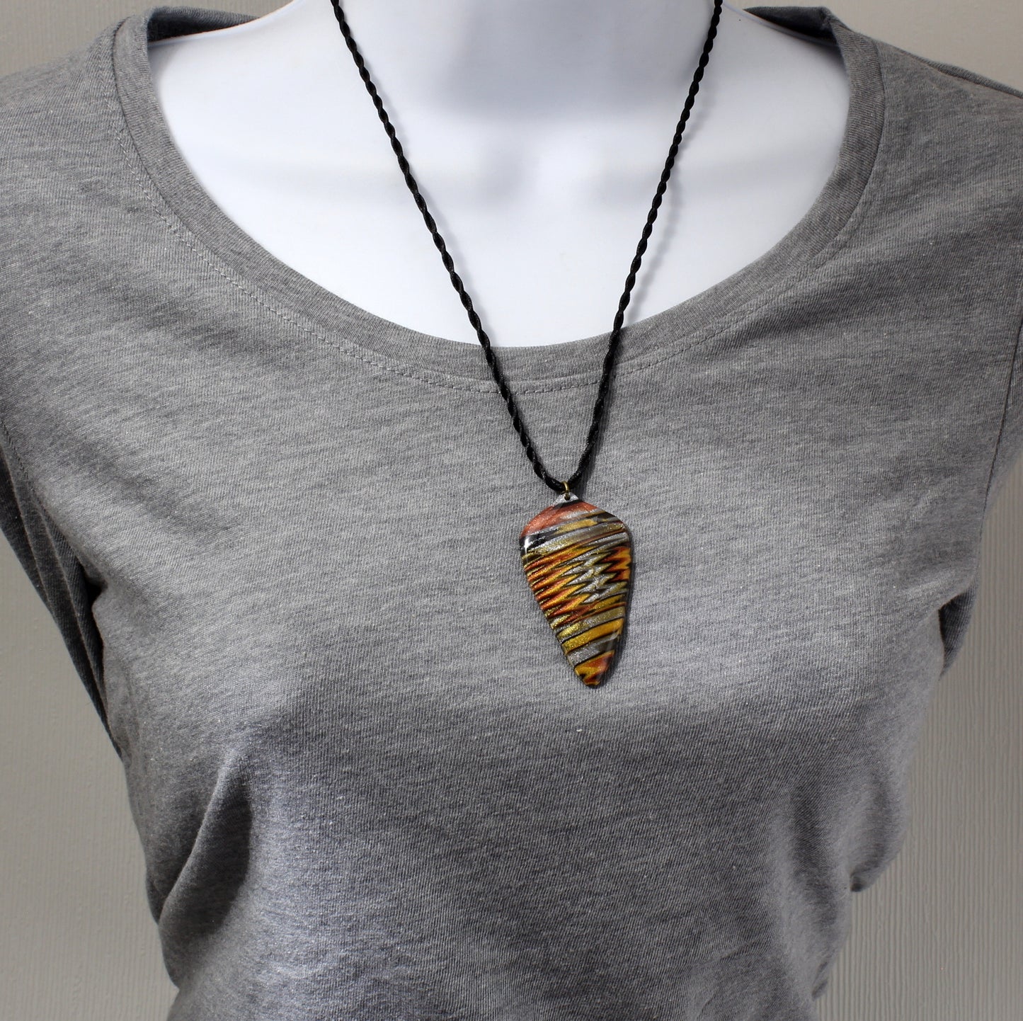 Multi-Colored Zig Zag Polymer Clay Necklace N200051