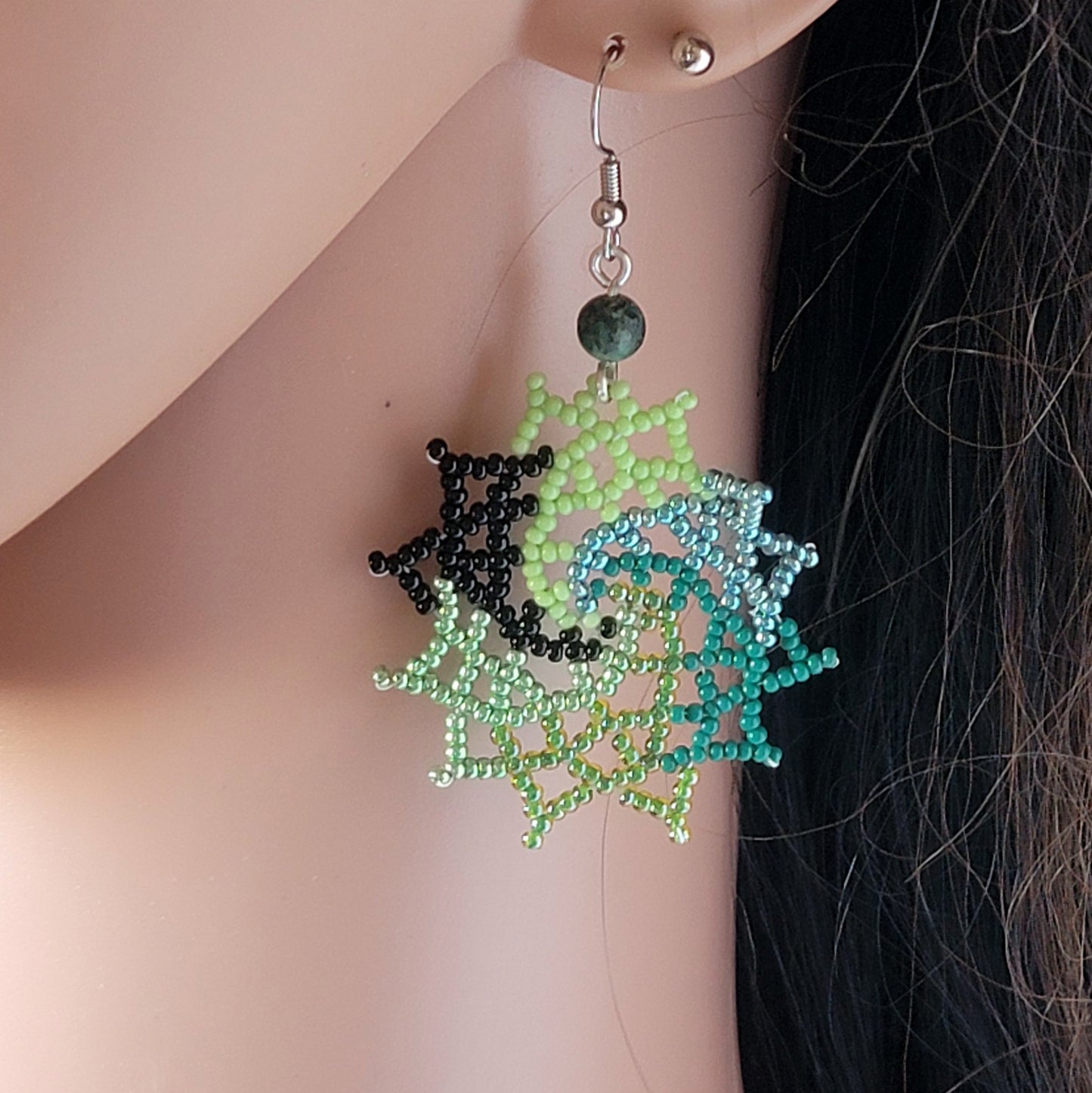 WHIRLING GREENS EARRINGS 24E0019