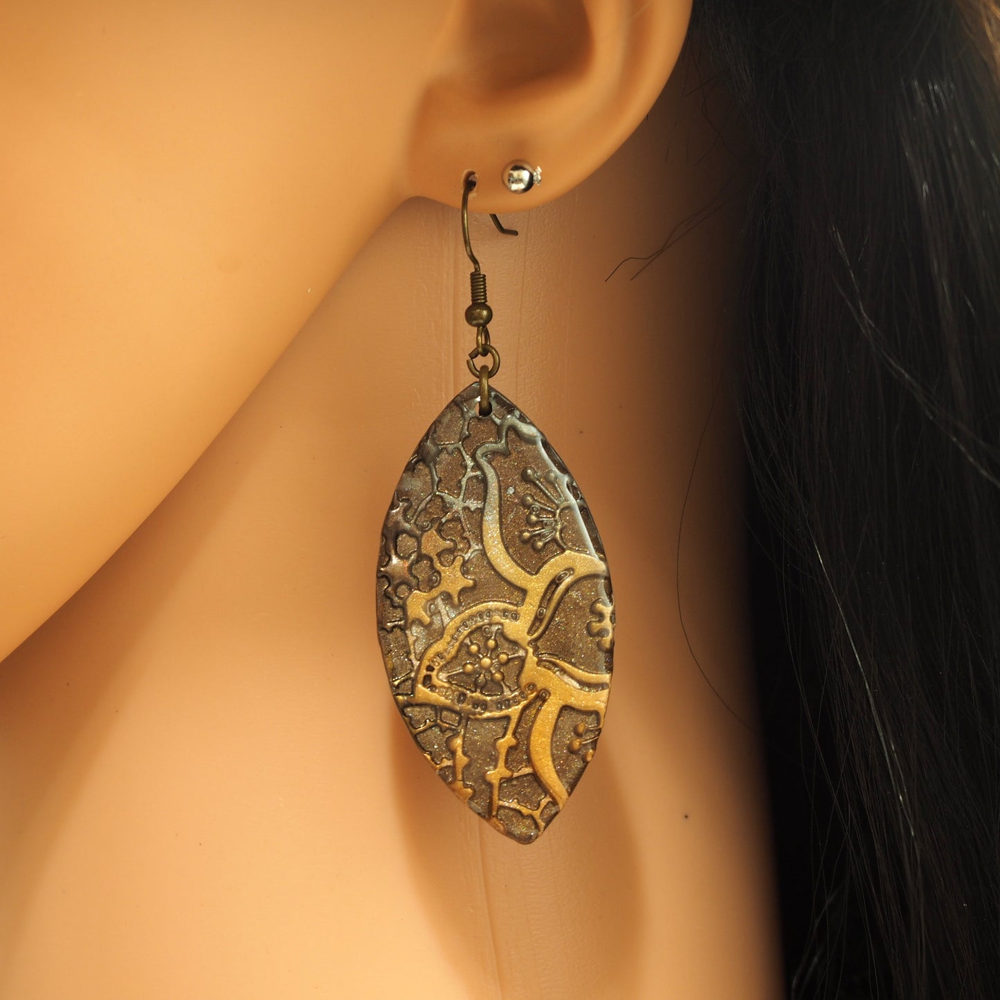 Golden Petals Earrings E220147