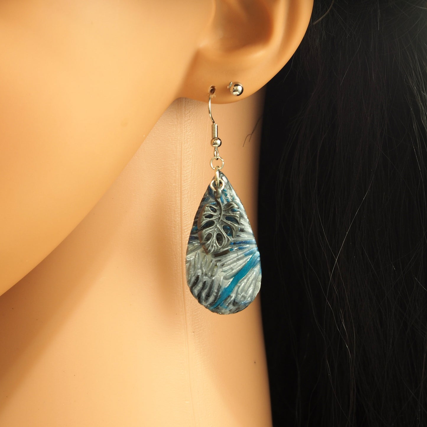 Leaf on Texture Earrings E220188