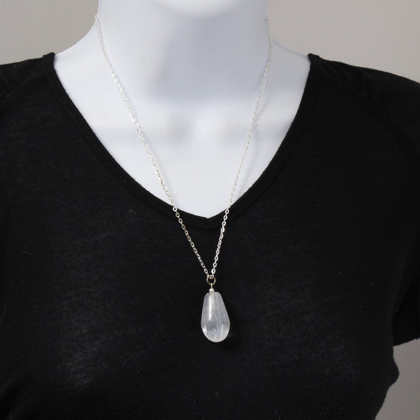 Chunky Quartz Necklace N220029